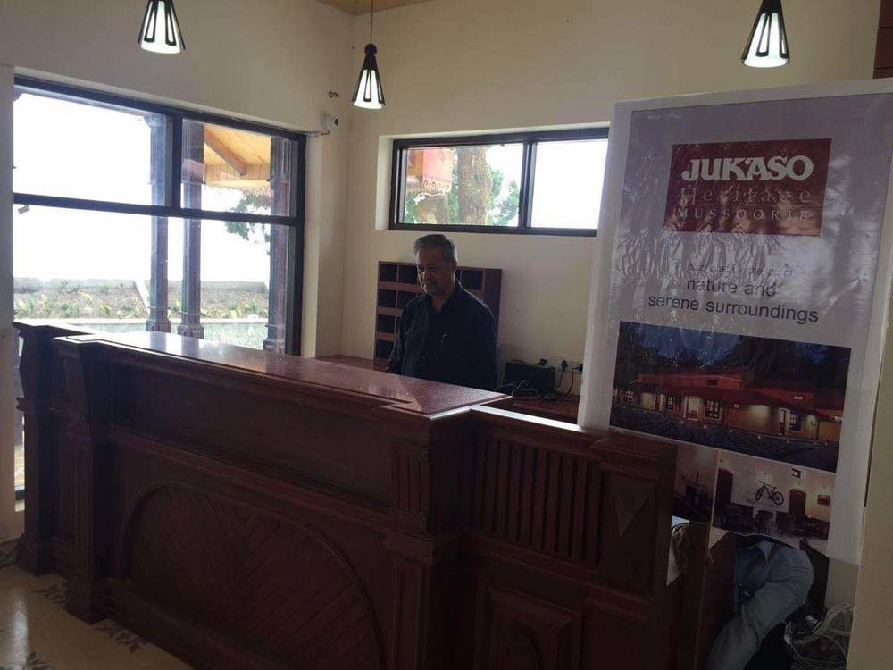Treebo Trend Royal Mansion Hotell Mussoorie Exteriör bild