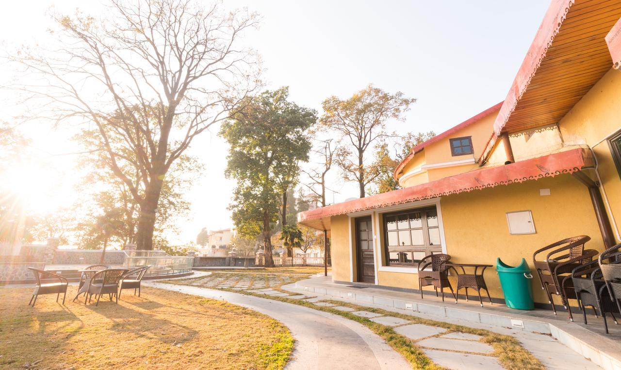 Treebo Trend Royal Mansion Hotell Mussoorie Exteriör bild
