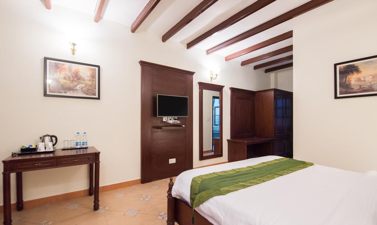 Treebo Trend Royal Mansion Hotell Mussoorie Exteriör bild