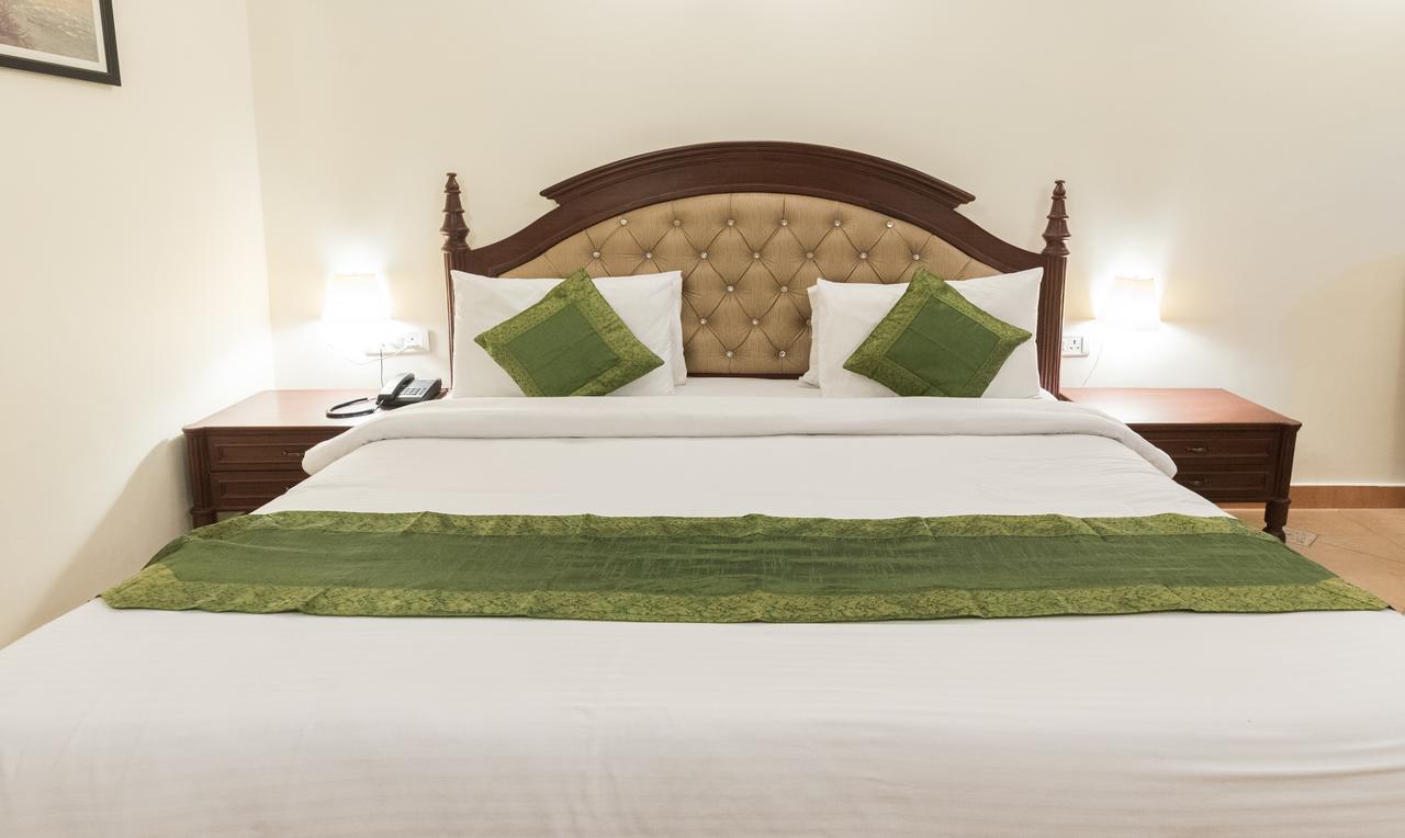 Treebo Trend Royal Mansion Hotell Mussoorie Exteriör bild